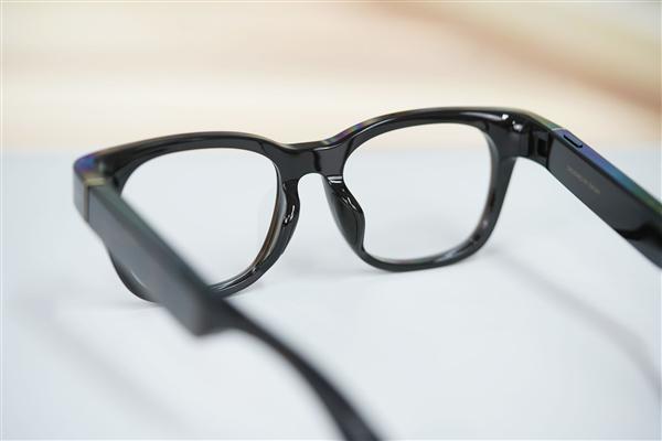 件更新 支持抖音开播、小爱控车pg电子小米首款AI眼镜发布固